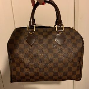 ✨✨ Louis Vuitton Speedy 25 ✨✨